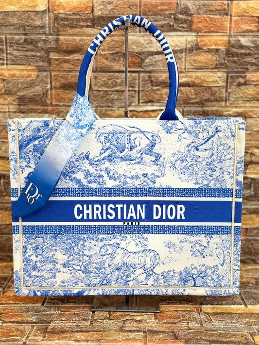 Christian Dior Book Tote White Blue